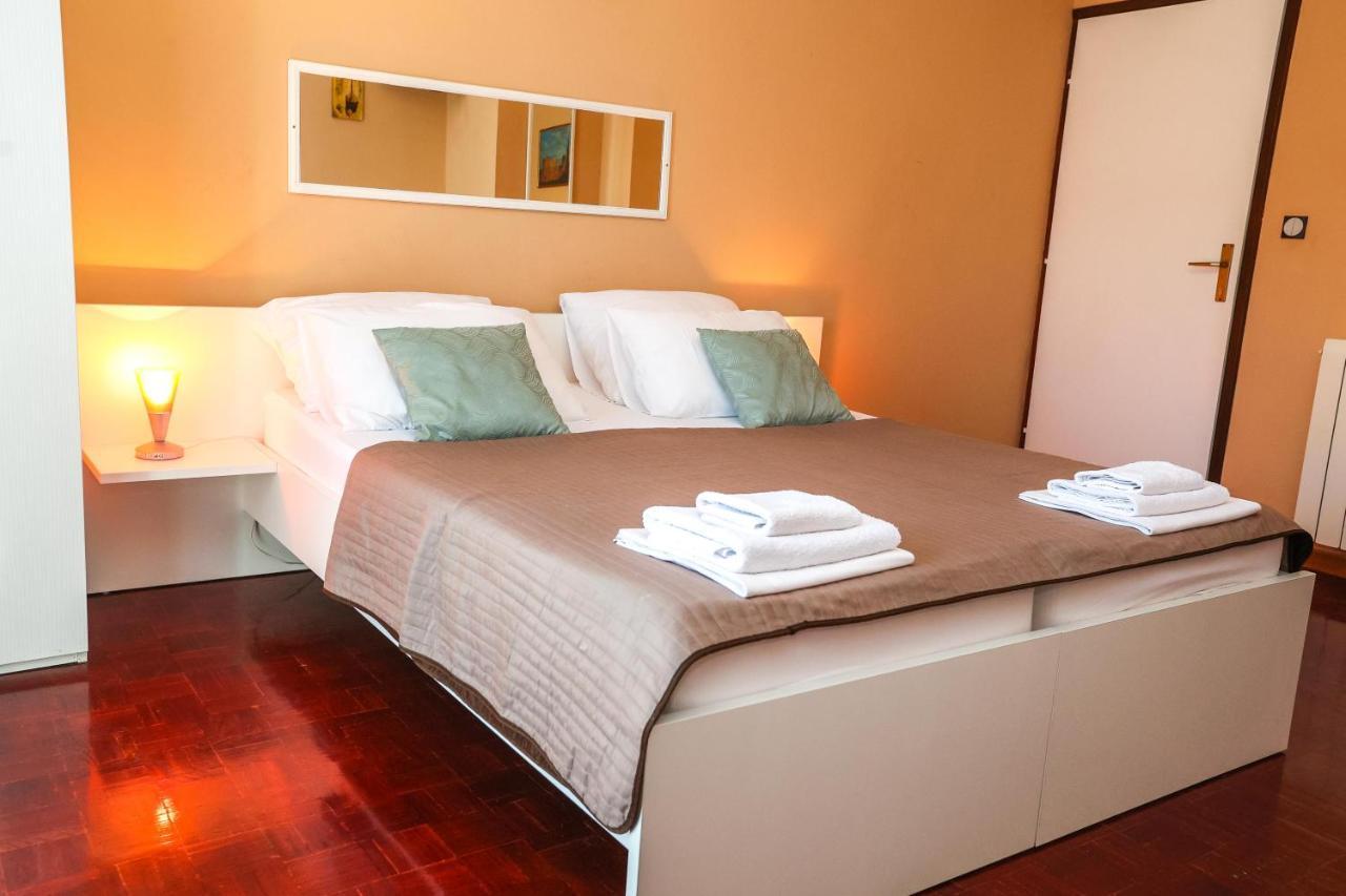 Apartments And Rooms Sinka Biograd Na Moru Dış mekan fotoğraf