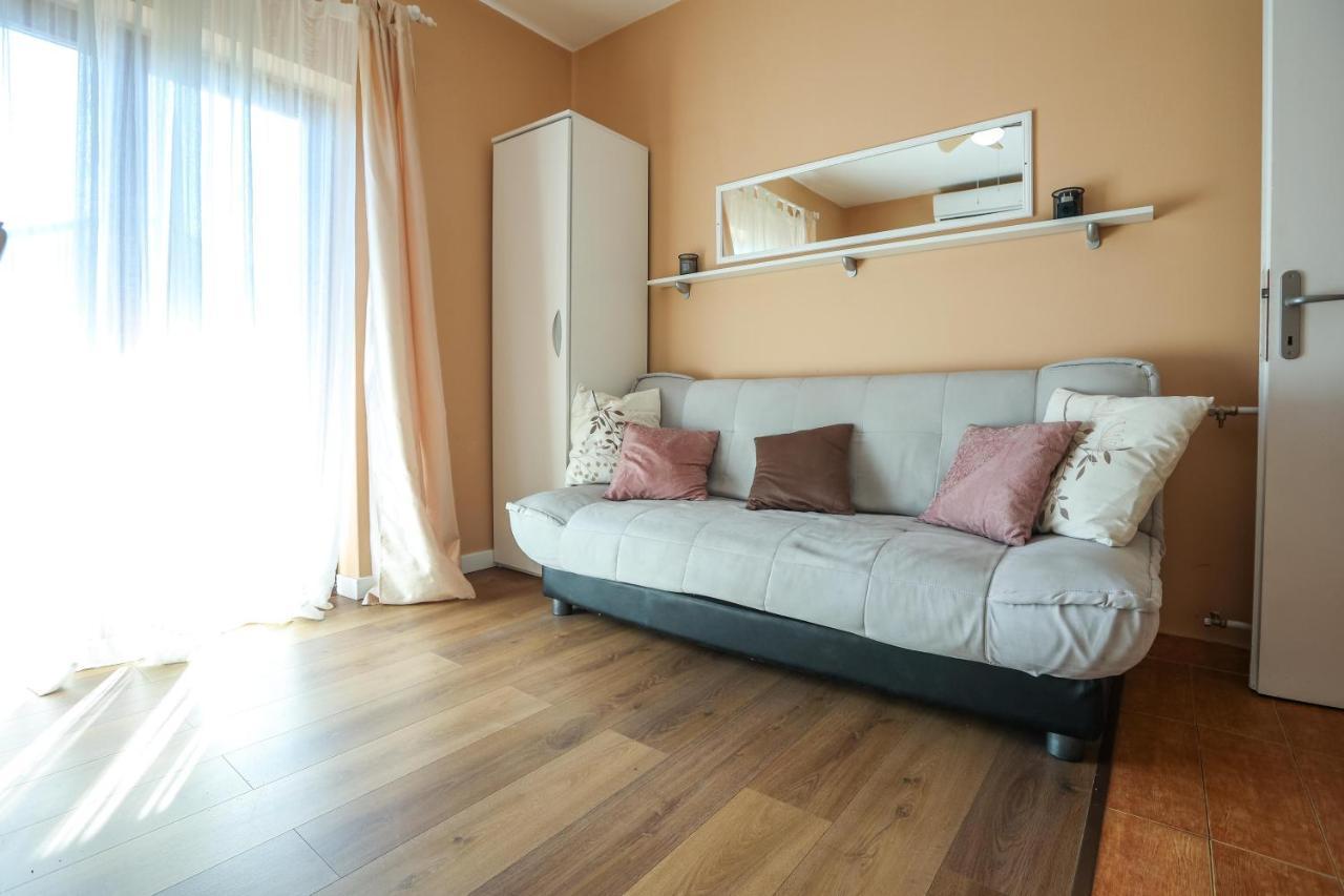 Apartments And Rooms Sinka Biograd Na Moru Dış mekan fotoğraf
