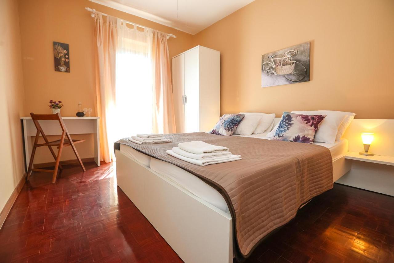 Apartments And Rooms Sinka Biograd Na Moru Dış mekan fotoğraf